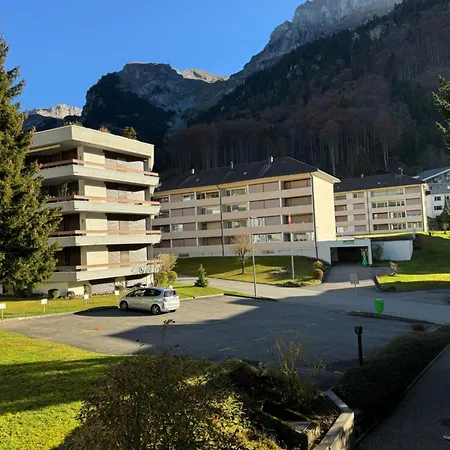 아파트 Sehr Schoene In *