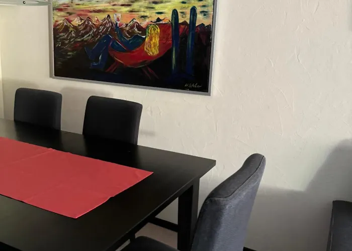 Sehr Schoene In 아파트 *